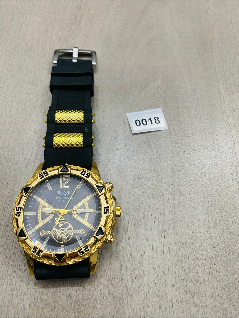 Gold and Black Men's Sport Watch